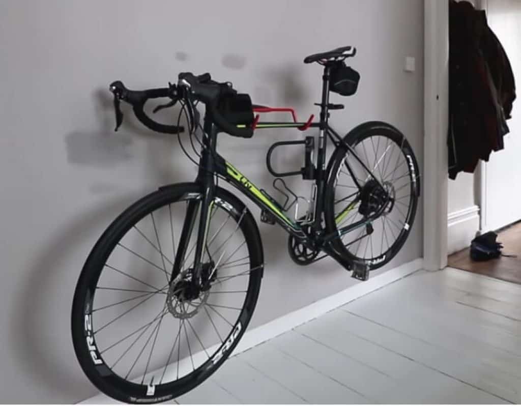 hang bike on wall horizontal