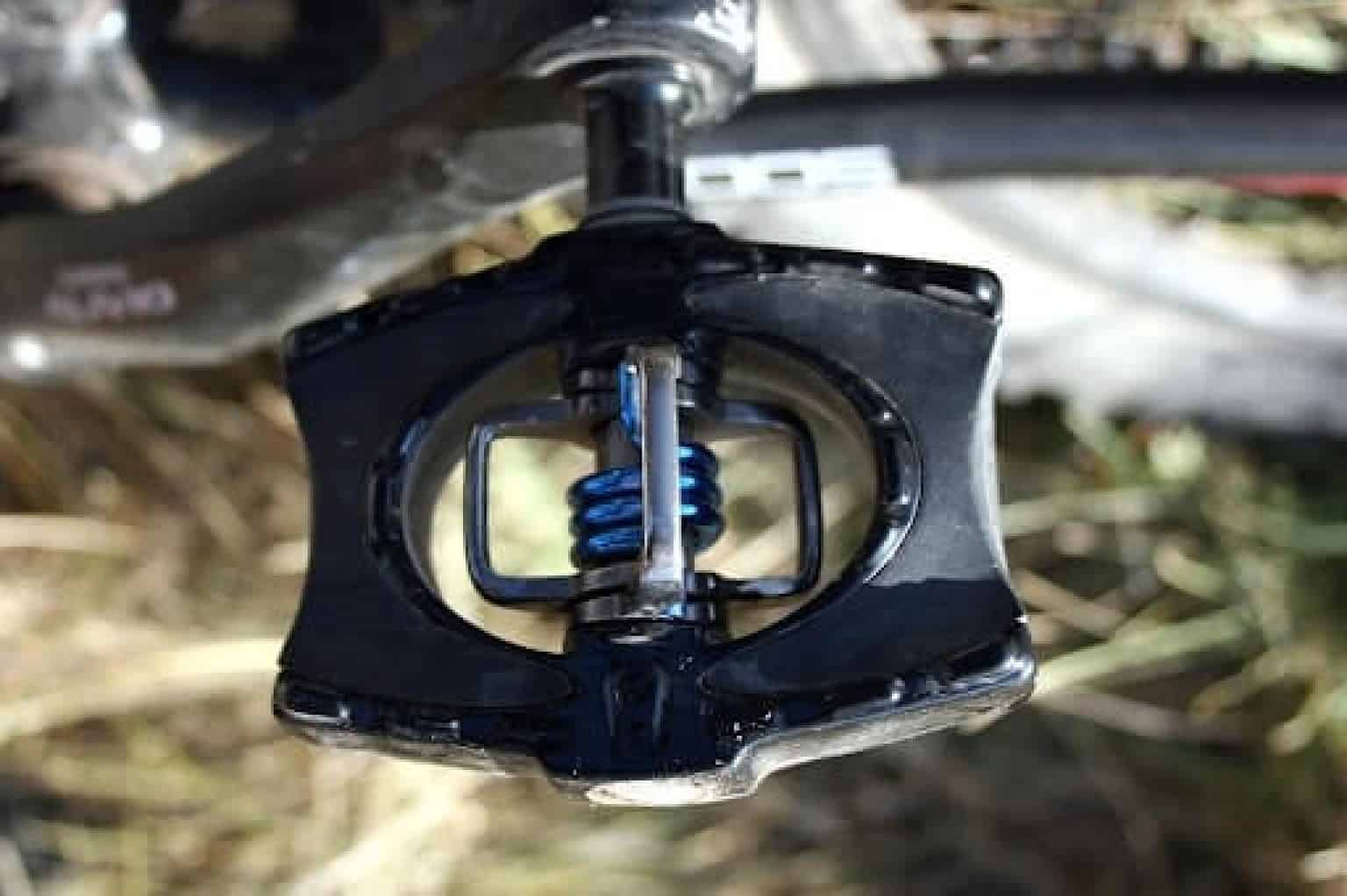 best hybrid bike pedals