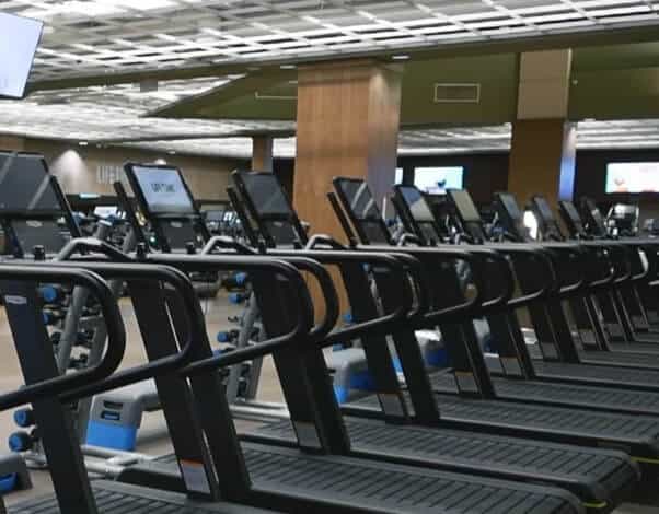 stairmaster-vs-treadmill-which-one-is-better-for-fat-loss