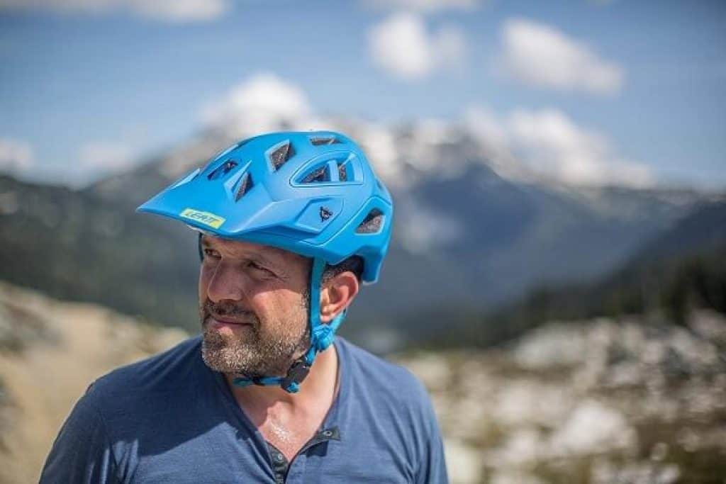 difference between mountain bike and road bike helmet